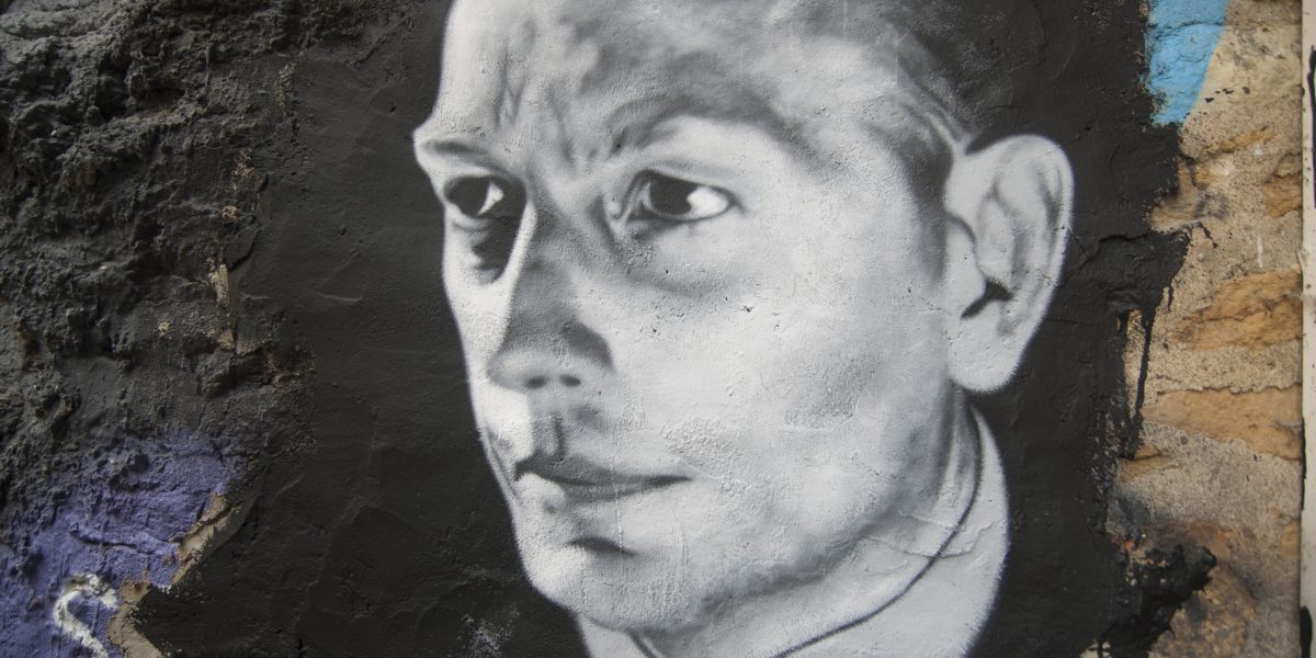 19467339355 8f094ac82c o